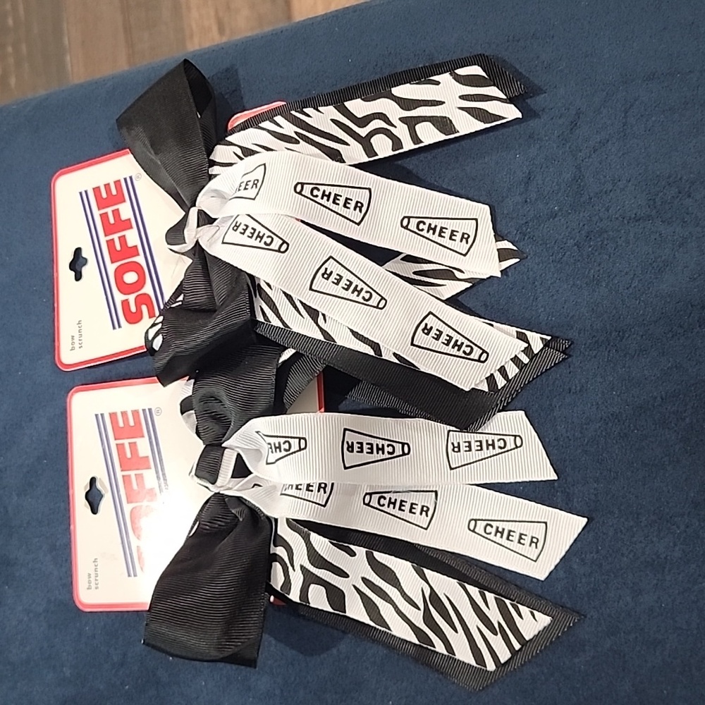 New cheer bows